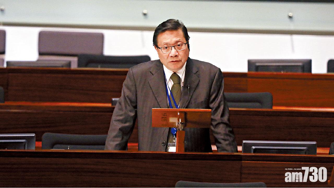 曾任運房局長的張炳良認為泛民應參選立法會。
(資料圖片)