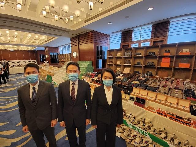 歷來最大宗|海關搗快艇走私案 流浮山檢1.2億走私貨拘4人 (莊振邦攝)