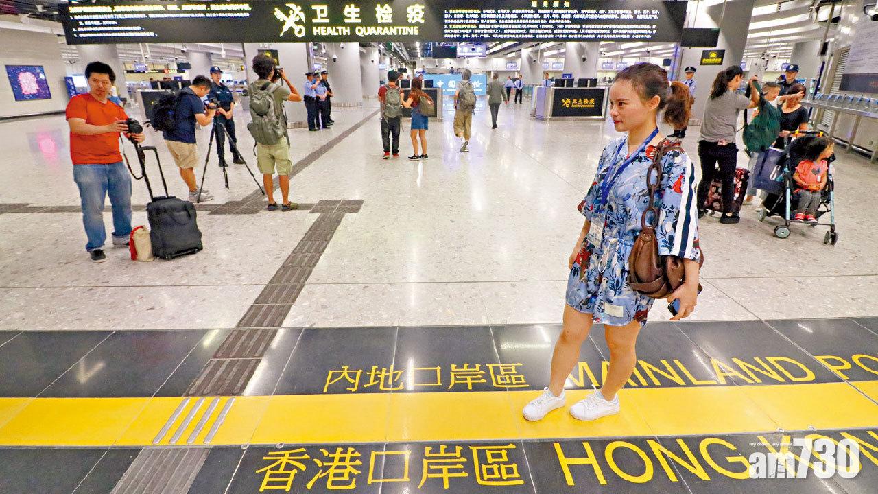 來自香港的旅客,若符合條件可選家居檢疫7日。(資料圖片)