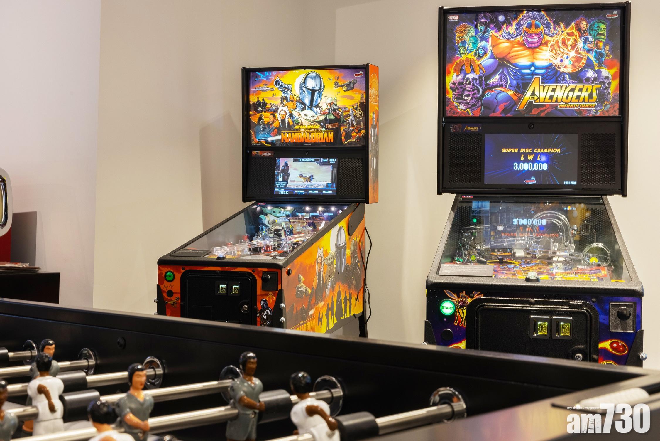 STERN PINBALL《復仇者聯盟》彈珠機(右) $162,000