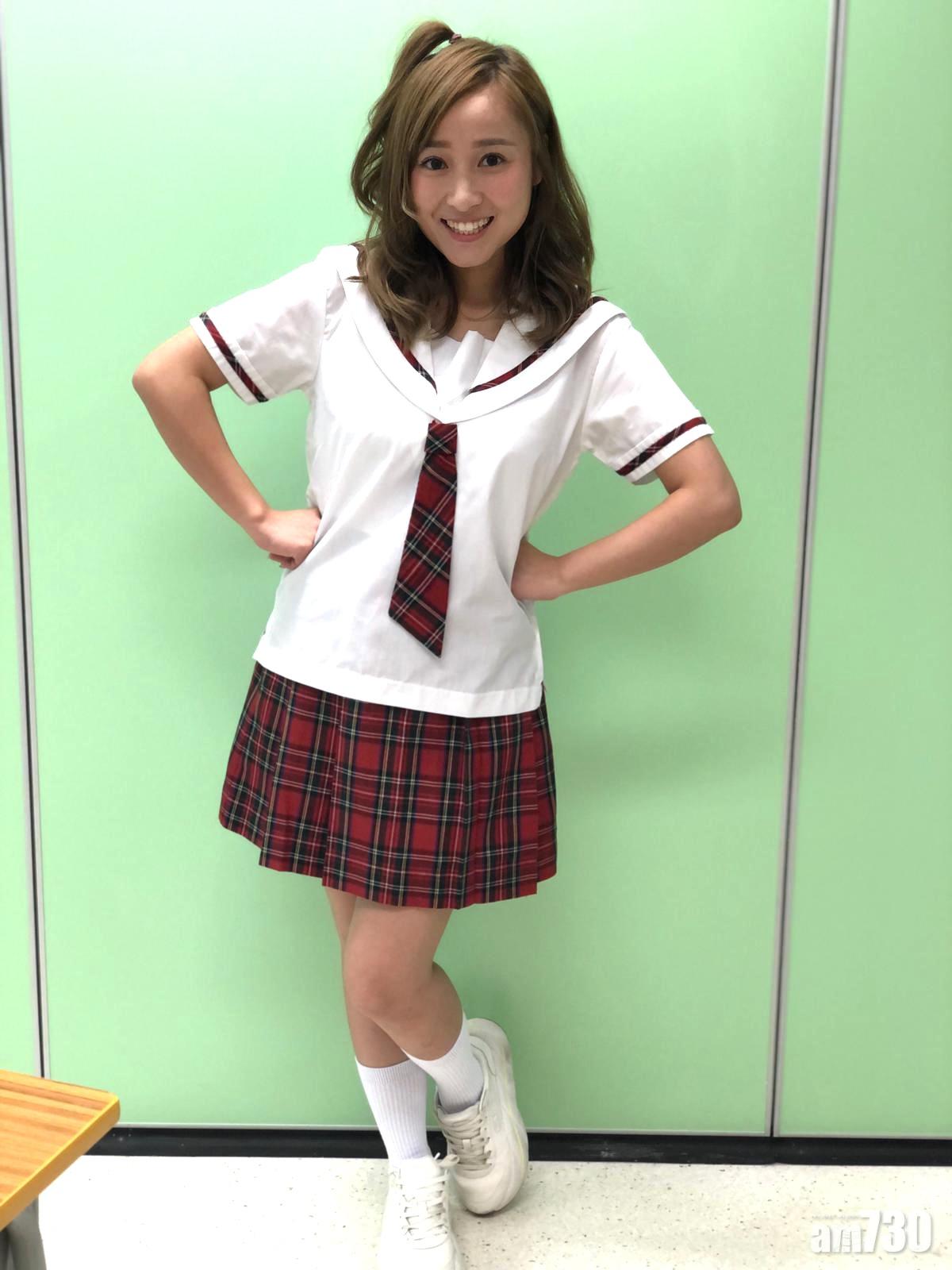 黃美棋天生童顏,扮學生無難度。