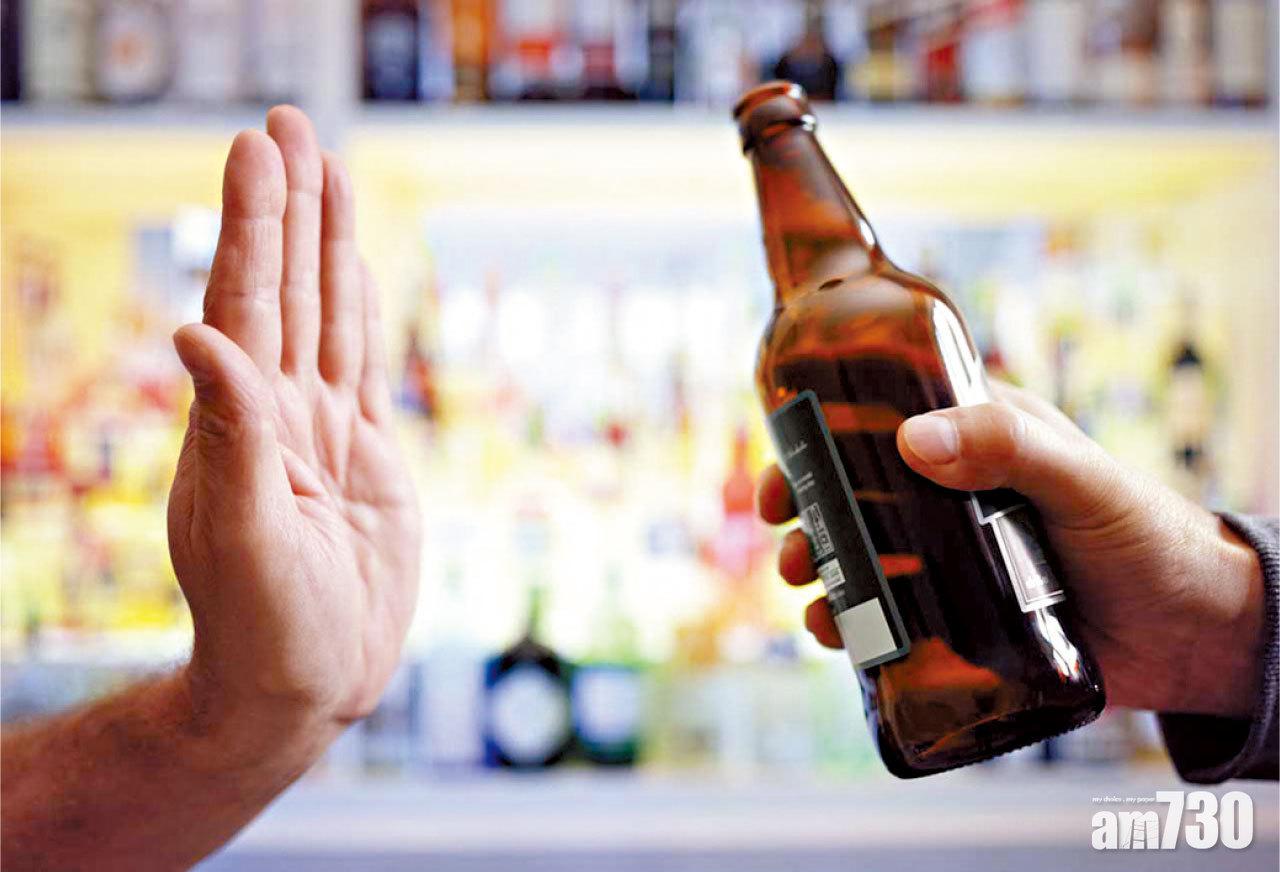 術後須避免飲酒、容易導致過敏的食物及辛辣食品。