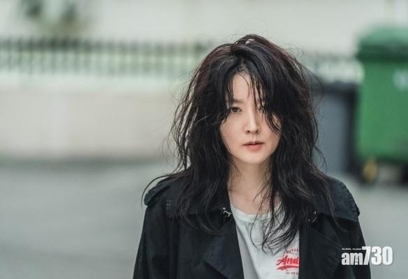 李英愛拍攝《神探具景伊》身價下跌。