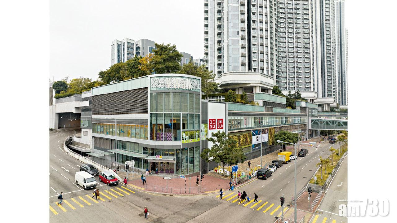 南昌站大型商場V Walk。