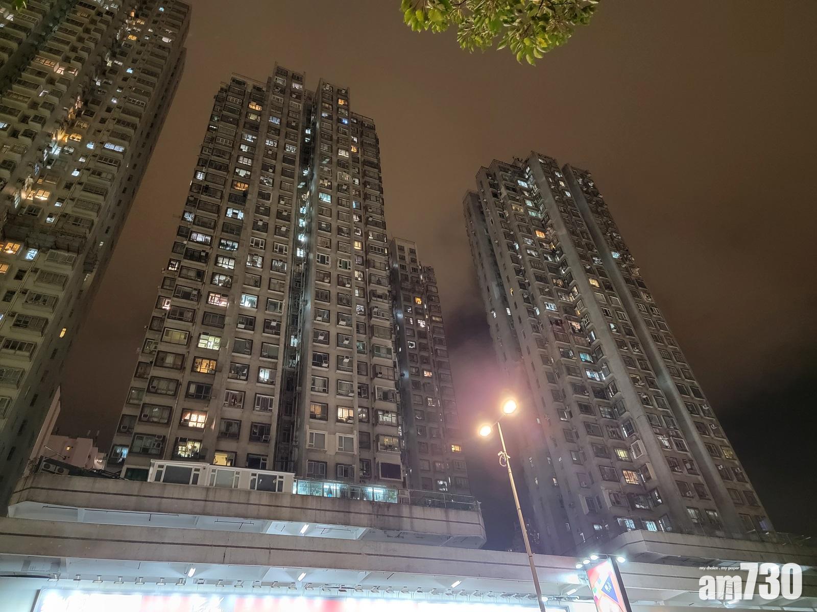 黃大仙豪苑1座F座向有住戶染疫。(資料圖片/鍾式明攝)
