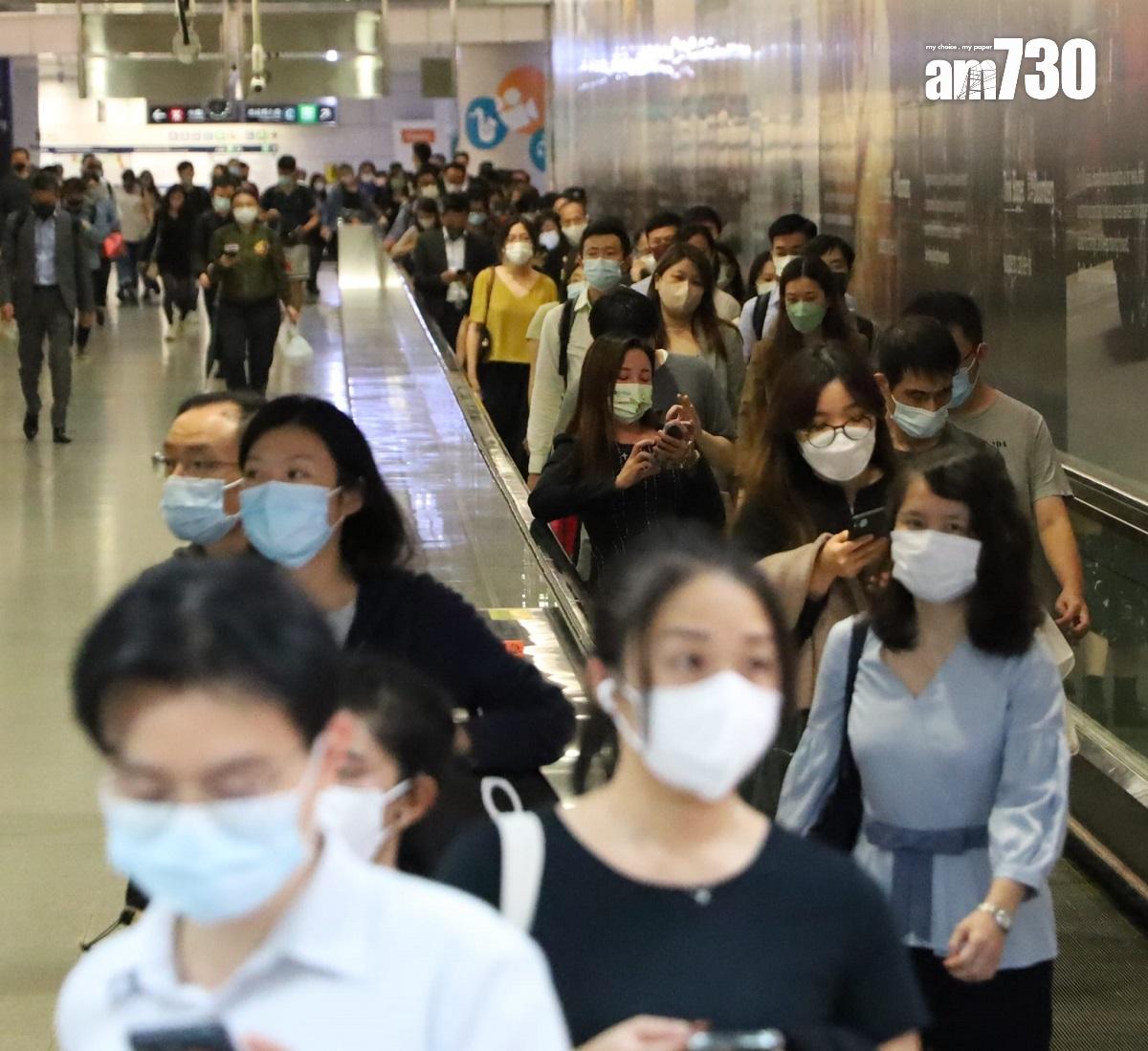 政府宣布現行社交距離措施,將維持至下月14日。(鍾式明攝)